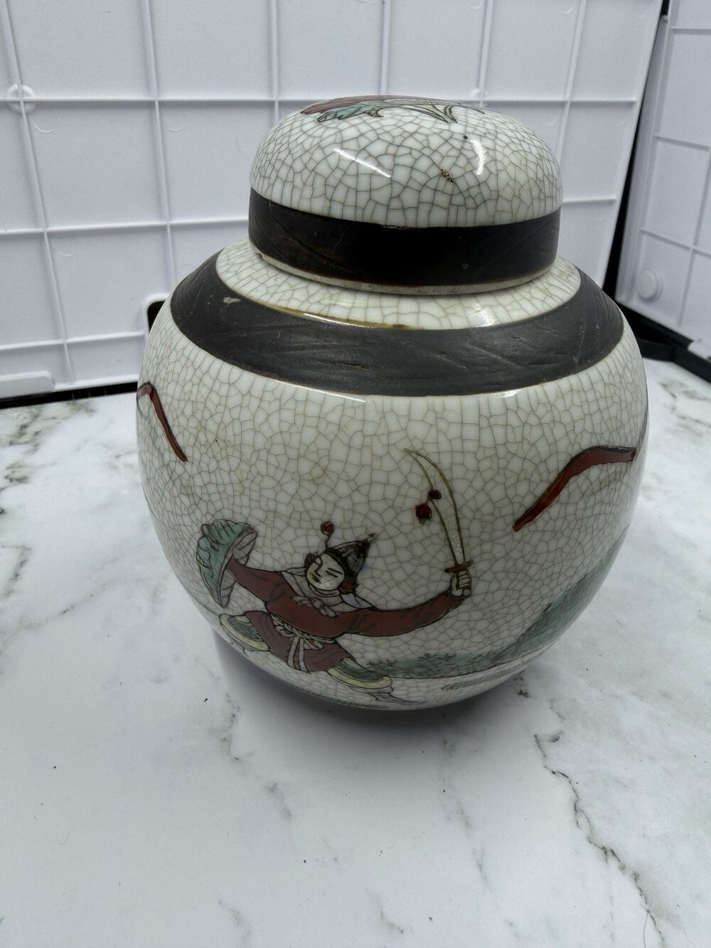 Vintage Chinese Nanking Crackle Glaze Ginger Jar Warrior Motif Lid Chenghua Mark